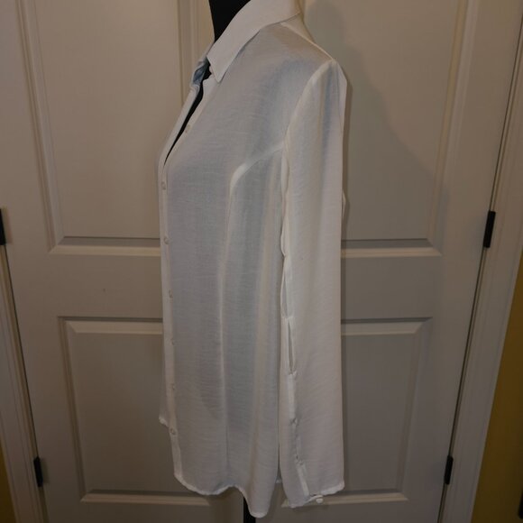 CAbi White Blouse with Cut Outs in Sleeves - Picture 4 of 6